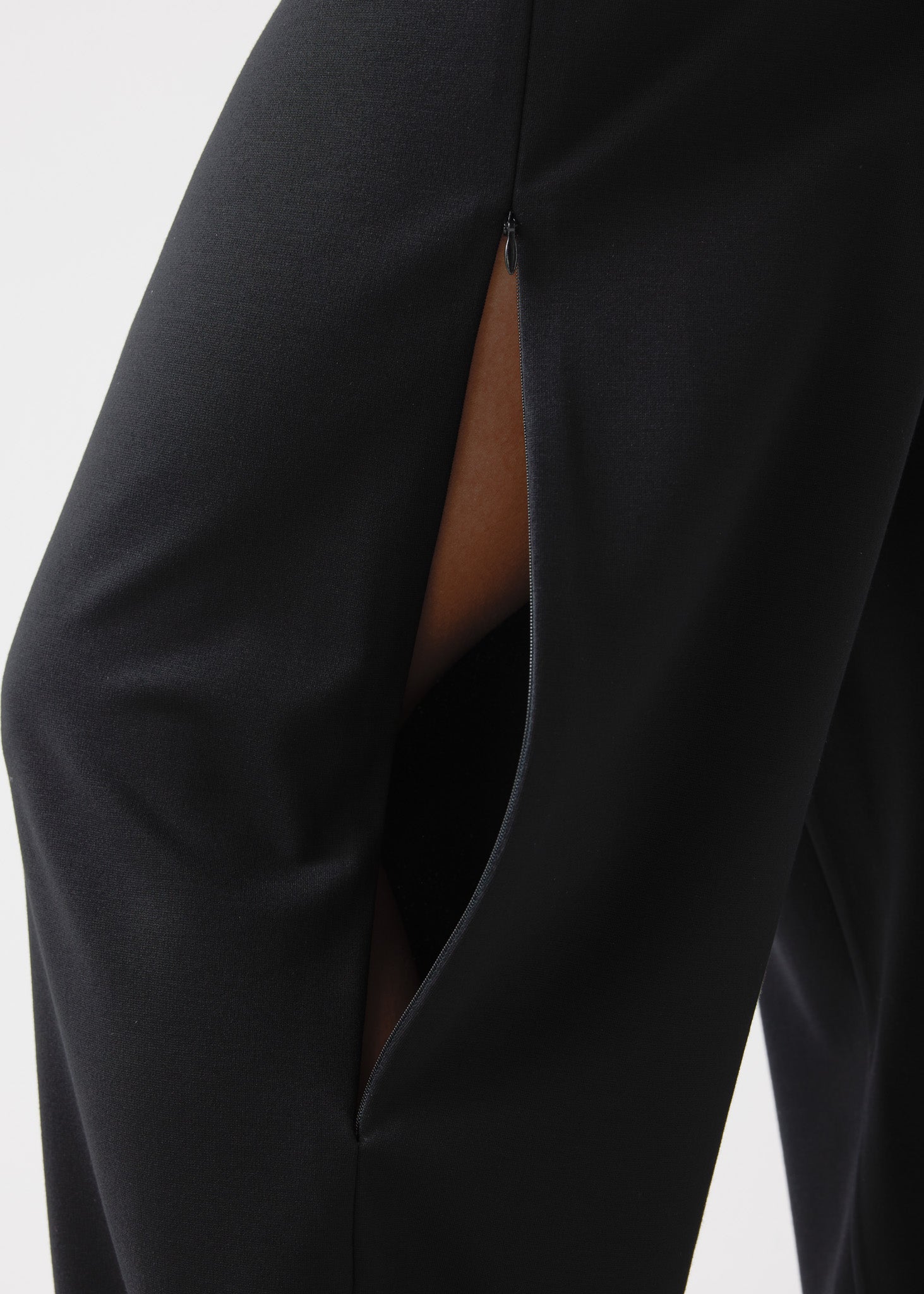 The Relaxed Pant