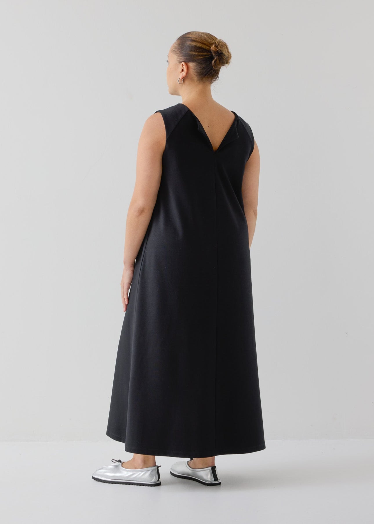 The Sleeveless Dress