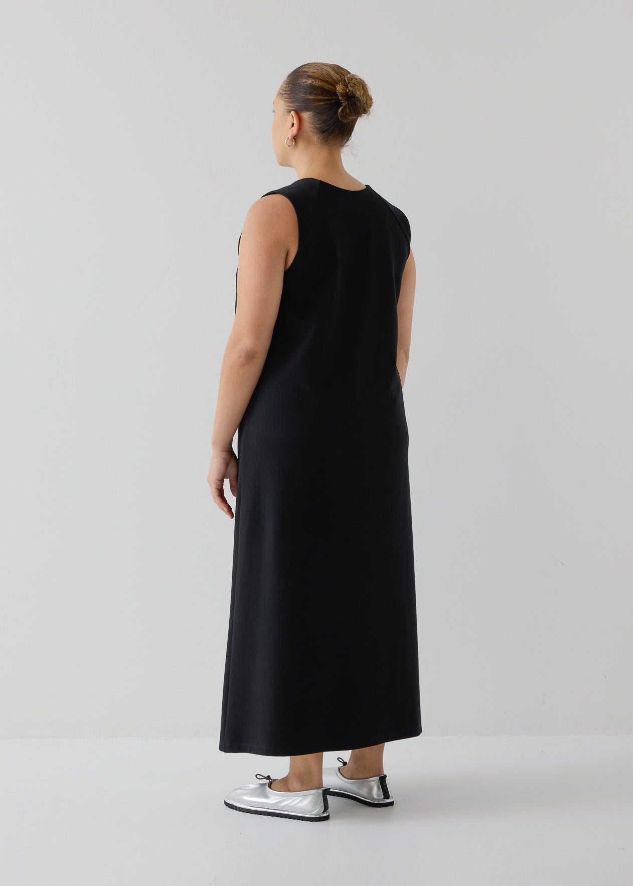 The Sleeveless Dress